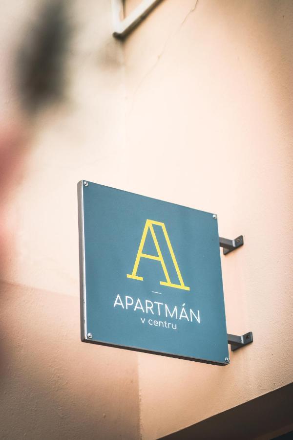 Apartman V Centru Apartment Sumperk Bagian luar foto